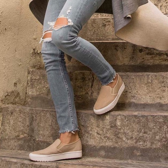 SOREL Campsneak Suede Platform Slip-on Sneakers - Picture 2 of 11